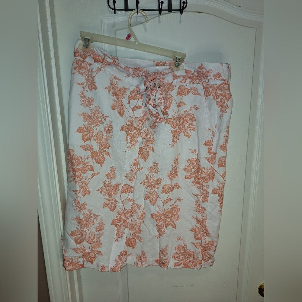 Liz Claiborne Coral Midi Skirt/ Size 6